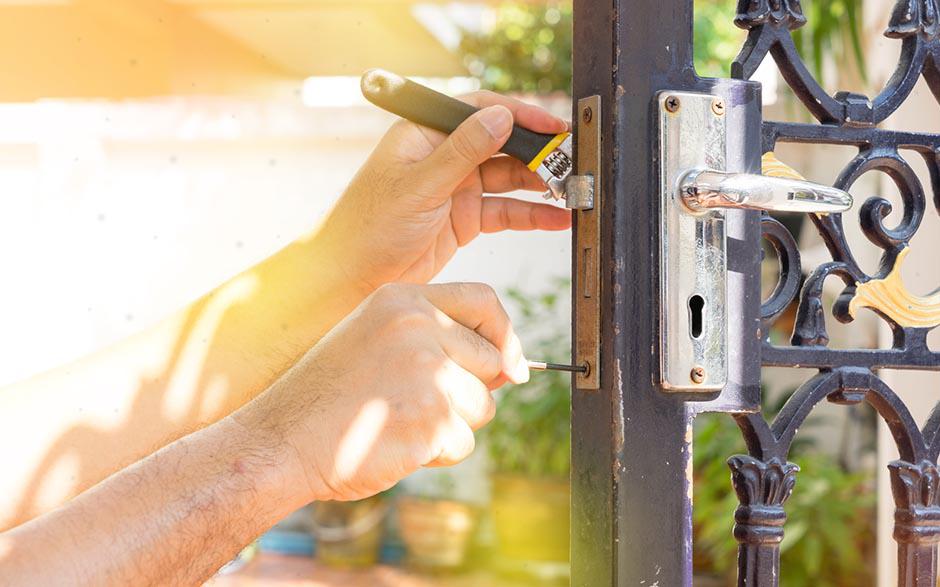 ouverture de porte claquée serrurier Arcueil